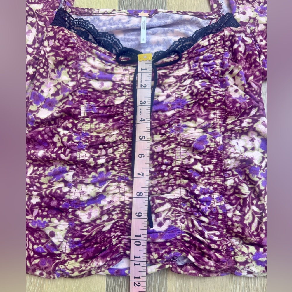 Free People Women’s Floral and Lace Top - Picture 8 of 9